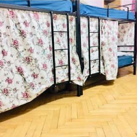 Taj Hostel Tbiliszi Kültér fotó