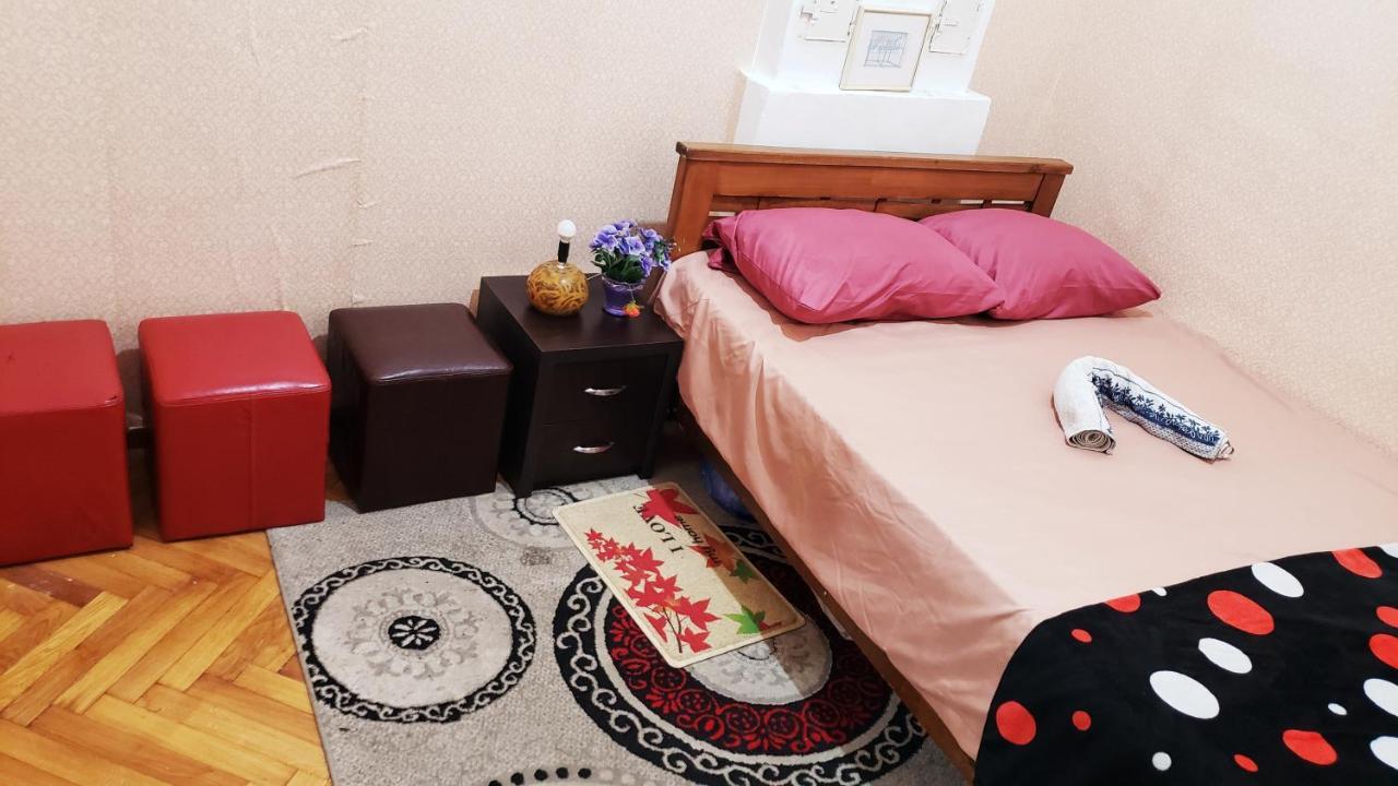 Taj Hostel Tbiliszi Kültér fotó